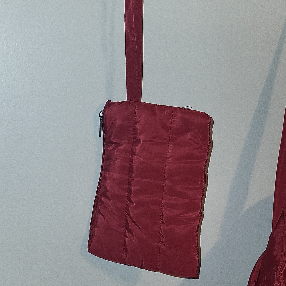 New Quilted Tote Bag with Matching Pouch - Dark Red - Picture 13 of 16